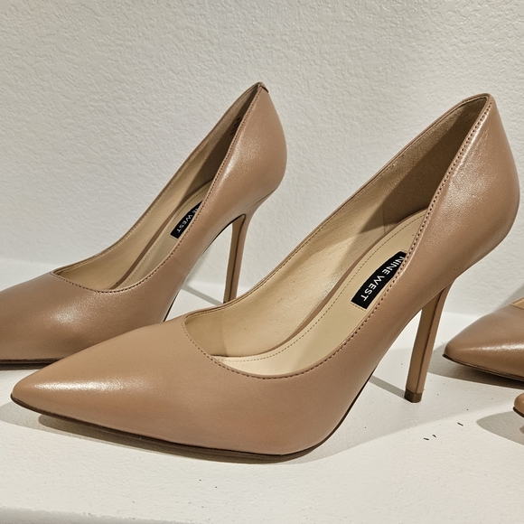 Pumps - Picture 3 of 3